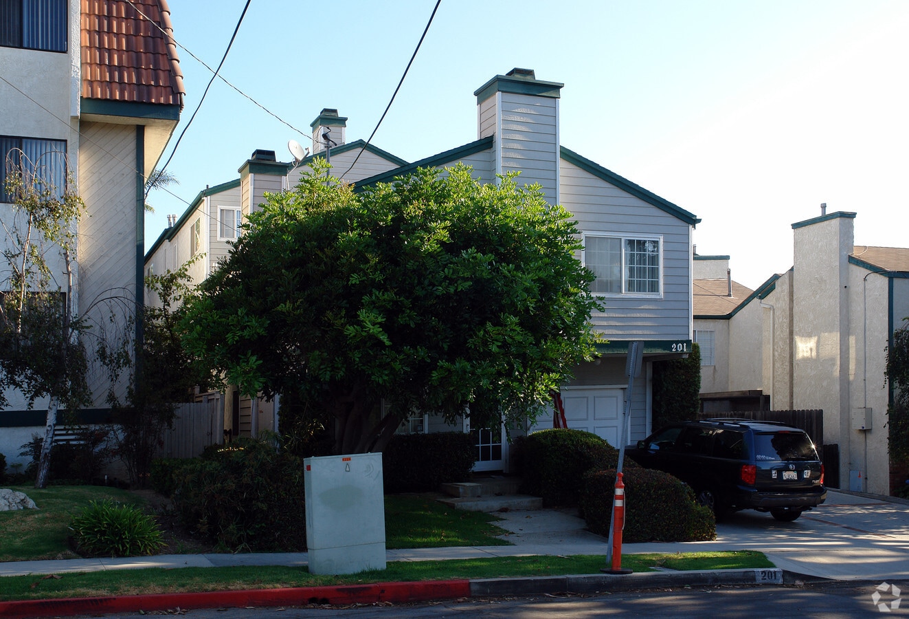 Photo - 201 W Palm Ave