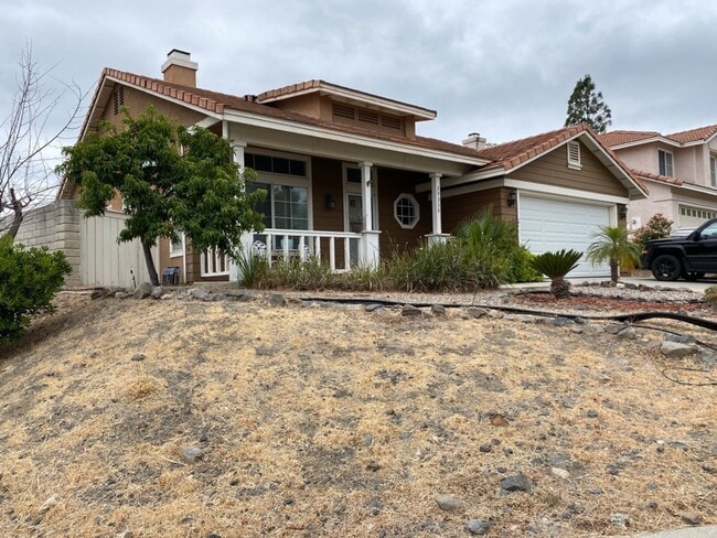 Beautiful home with fenced in backyard! - Beautiful home with fenced in backyard!