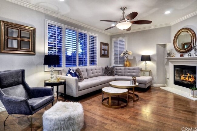 Family Room - 325 Canal Wy