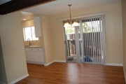 Dining area with patio - 1915 Voorhees Ave Unit 4