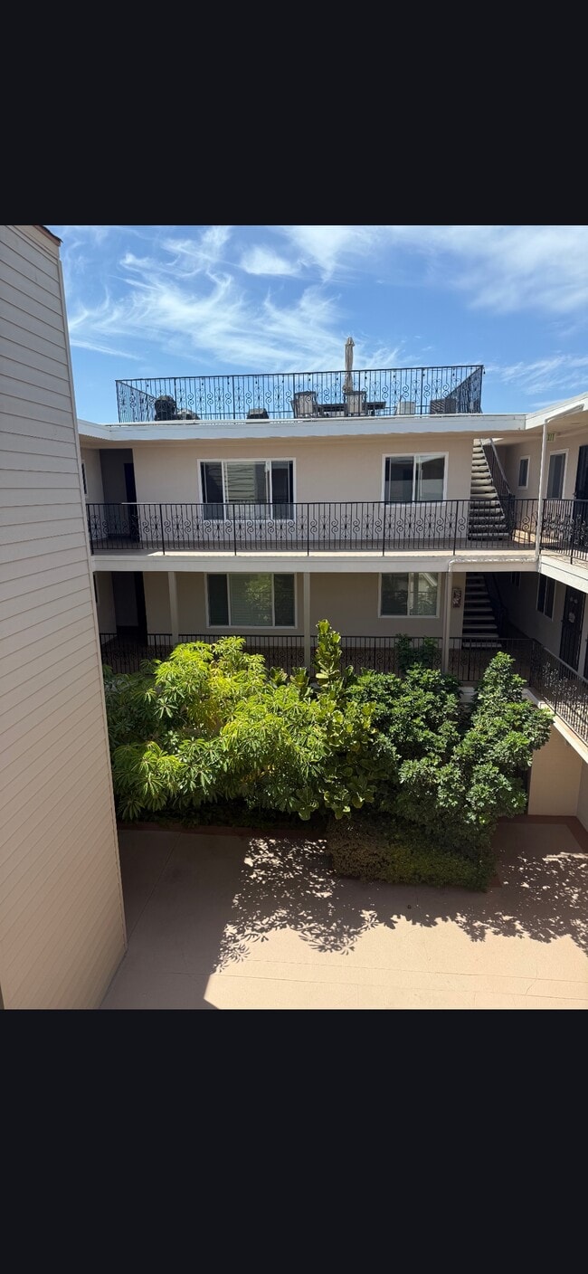 Photo - 512 E Ave Unit 512 E Ave