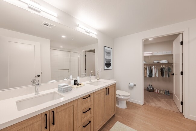 Photo - Village at Montclair