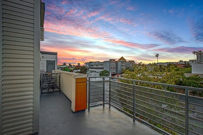 Breathtaking Bixby views from the balcony - Bixby