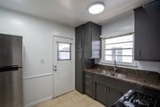 Photo - 11041 Moorpark St Unit 04