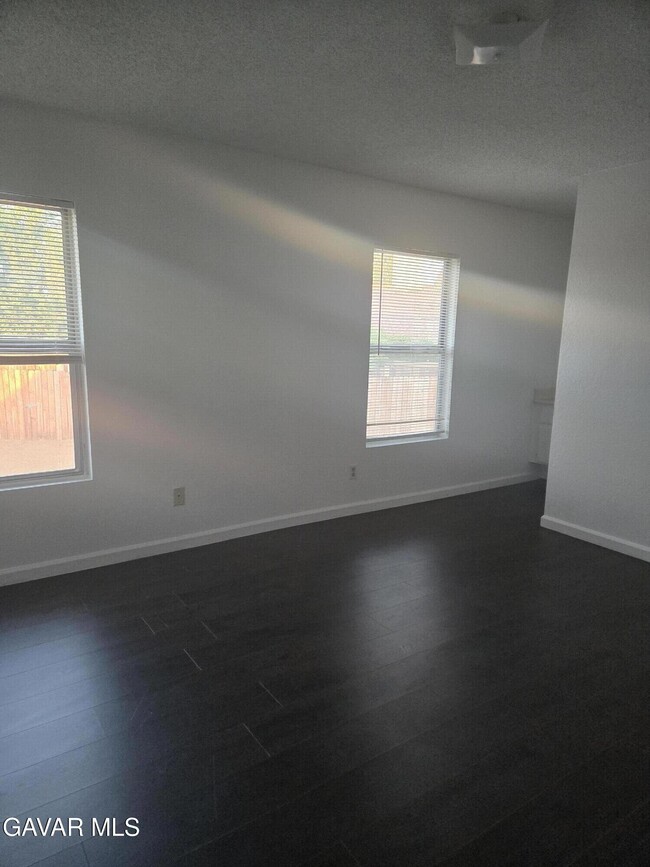 Photo - 37414 Drexel St