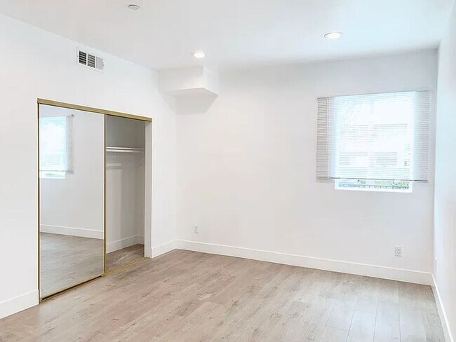 Photo - Soho Partners 1235 Unit 1235 (WHOLE )