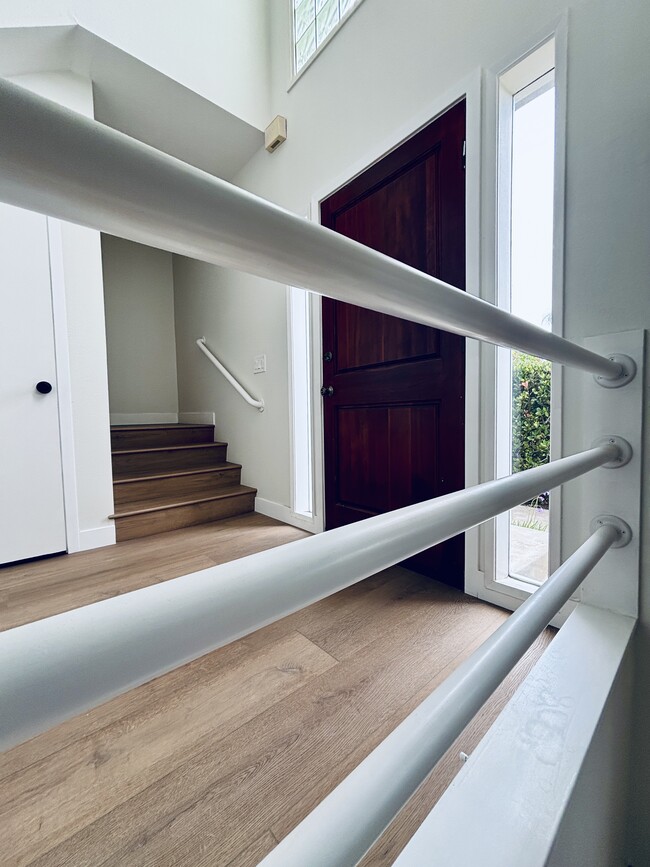 Photo - 501 Herondo St