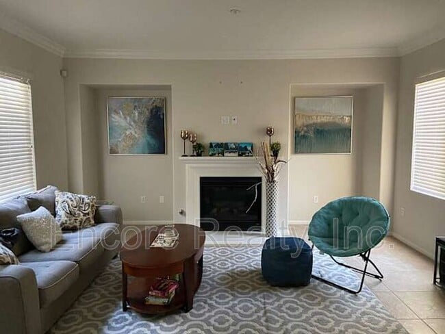 Photo - 338 Borden Rd