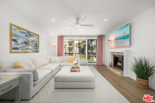 Photo - 1520 Camden Ave Unit 101