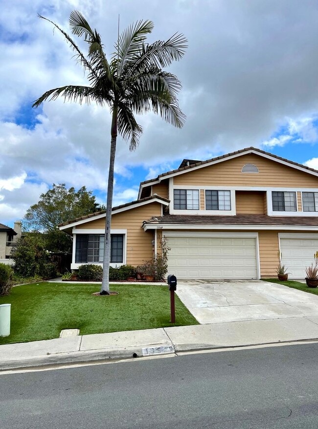 Building Photo - Wonderful 4 Bedroom 2-story Townhome in "F...