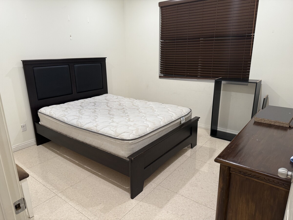 Photo - 11534 Weir Wy