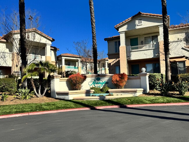 Building Photo - 2 Bedroom 1st Floor Unit in Rancho San Diego