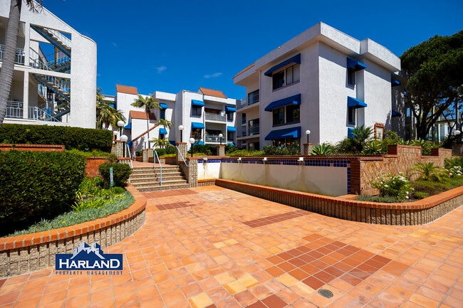 Photo - 8310 Regents Rd Townhome