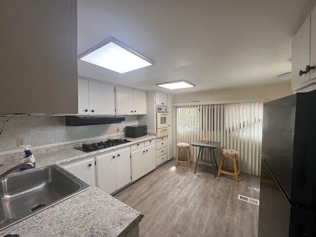 Photo - 69470 Midpark Dr