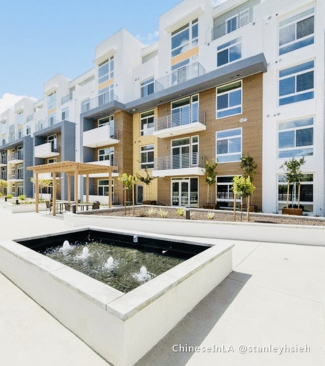 Photo - Monterey Bay Square (#409) Unit 409