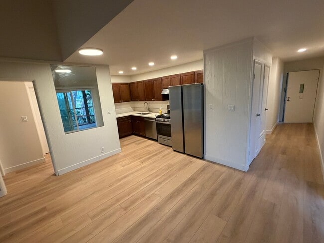 Photo - 664 Sunfish Way