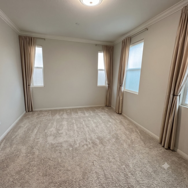 Photo - 211 N Vincent Ave