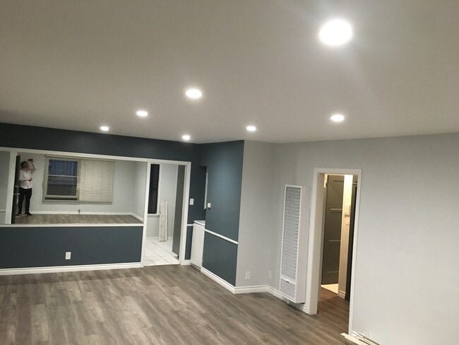 Photo - 1222 McClellan Dr Unit 6