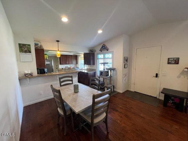 Photo - 960 Murdoch Ln