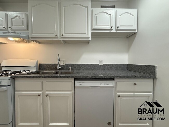 Photo - 1537 Franklin St Unit 1537B