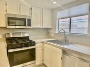 Photo - Fully Renovated 3-Bedroom Townhome in Gate...