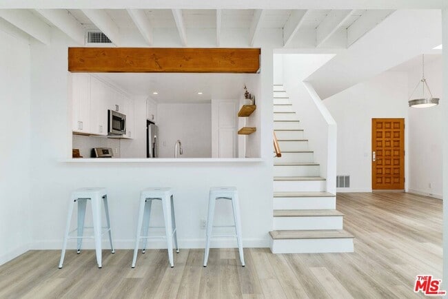 Photo - 29221 Heathercliff Rd Unit 4