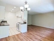 Photo - Oakland Manor