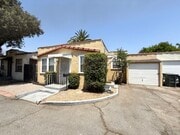 Photo - Newly Updated Cottage - Fenced Backyard, 1... House