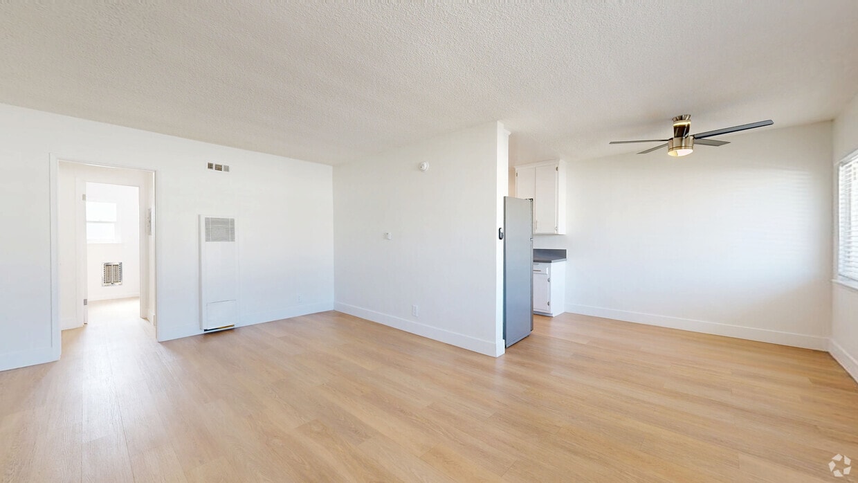 3D Tour - 3910 Coco Ave