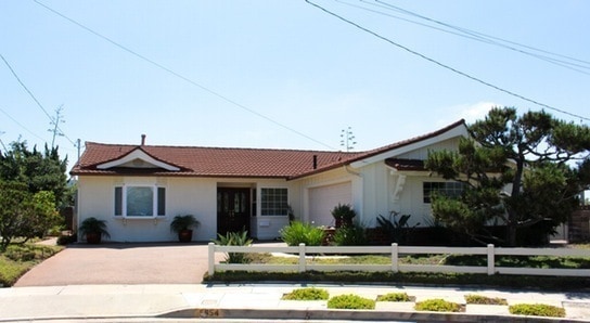 Photo - Very Desirable Single Level Home In UTC Has Panoramic Canyon Views Of Mount Soledad