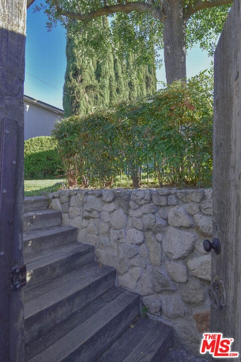 Photo - 2657-2657 Piedmont Ave