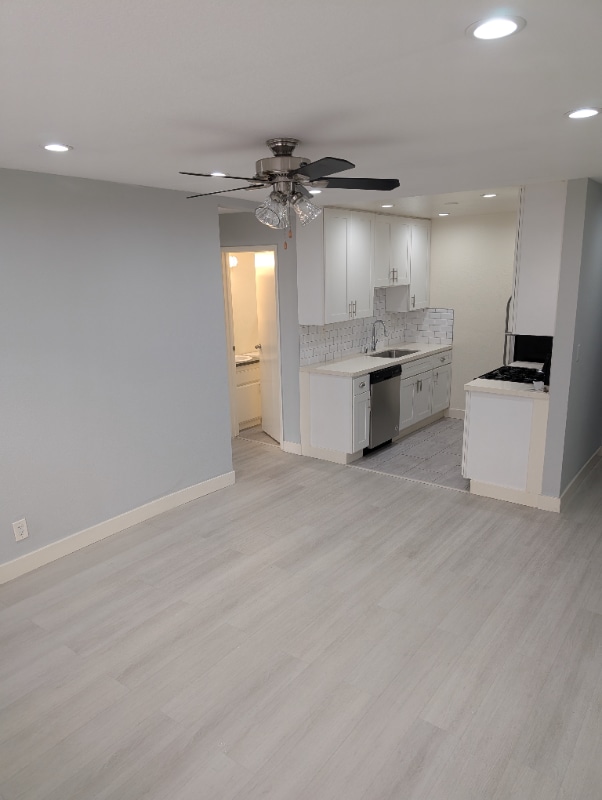 Photo - 7014 Lanewood Ave Unit 9