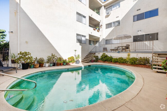 Pool - 11810 Mayfield Ave