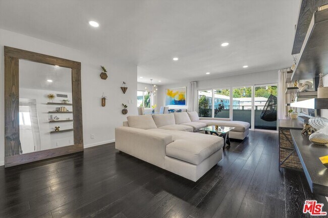 Photo - 7949 Selma Ave Unit 21