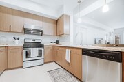 Kitchen - Brookhurst Place - I Apartments