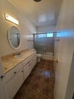 Full Bathroom - 6199 Canterbury Dr Unit 202