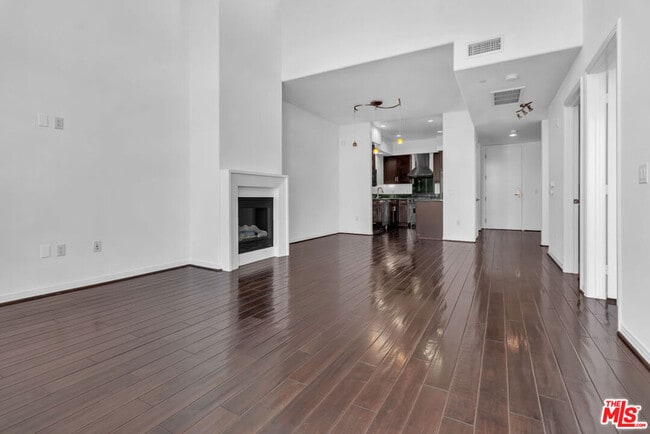 Photo - 4050 Glencoe Ave Unit 405