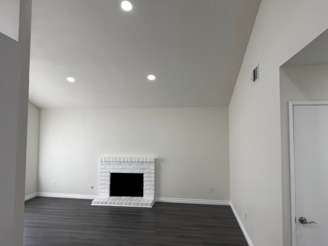 Photo - 7658 Cornel Ct