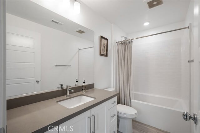 Photo - 279 Dockside Ln