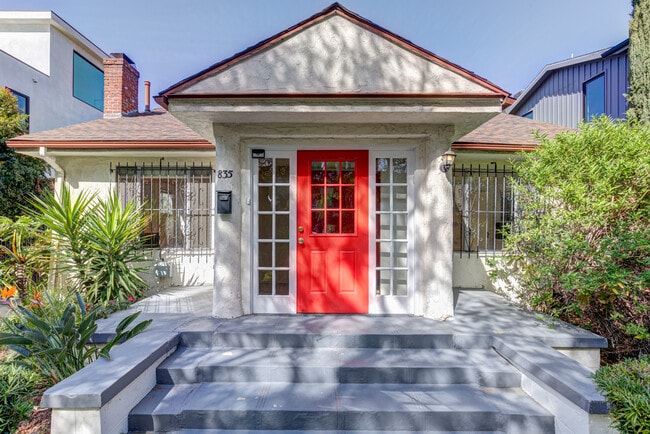 Photo - 835 N Ogden Dr