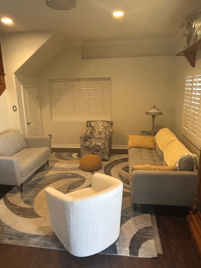 Photo - 7704 Lotus Cir