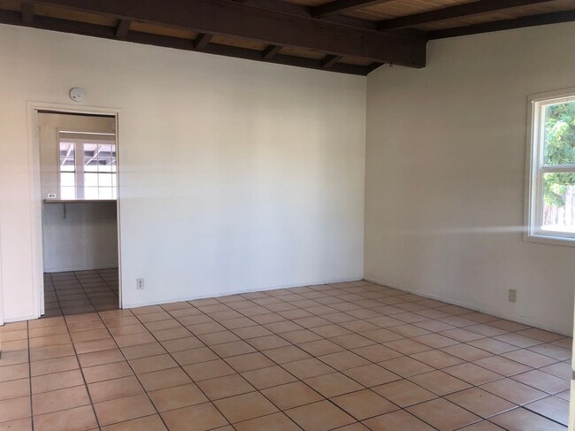 Photo - 526 S San Antonio Ave