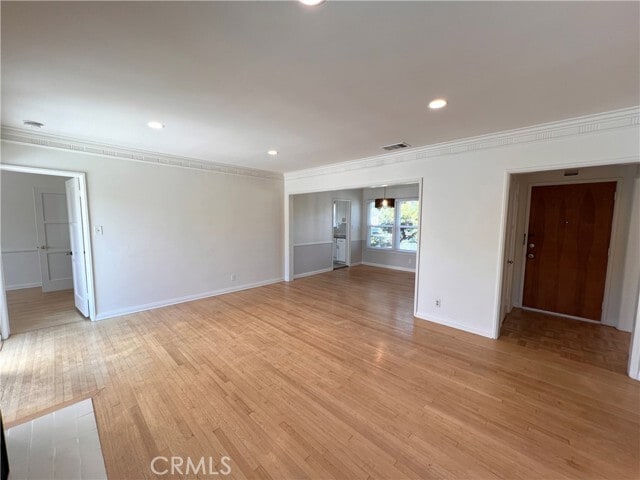 Photo - 5618 Fallsgrove St