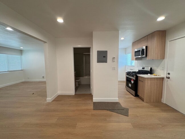 Photo - 1144 Stanley Ave Apartment Unit 1