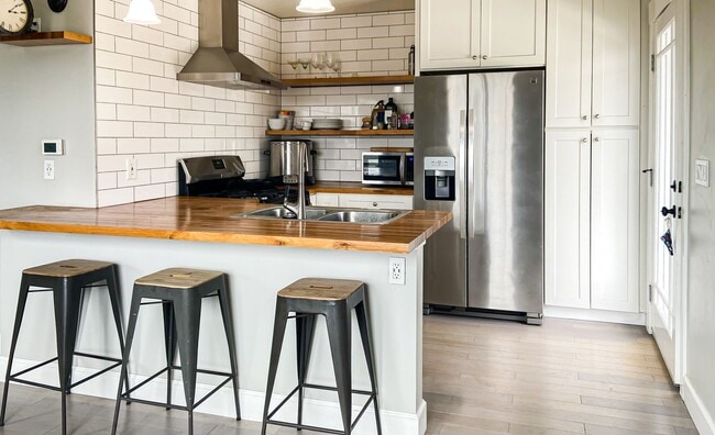 Building Photo - Freeman Unit ADU