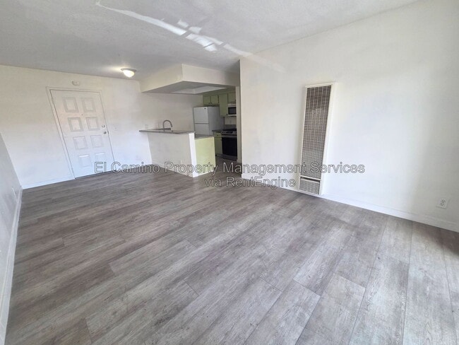 Photo - 327 Chestnut Ave Unit 201