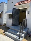 single level home - 214 W 57th St House