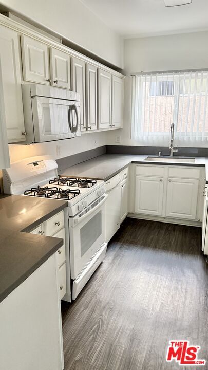 Photo - 11065 W Olympic Blvd