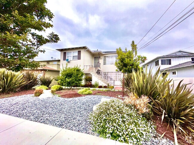 Building Photo - 1507-1507 1/2 E Sycamore Ave Unit 1507 E Sycamore Avenue Rental