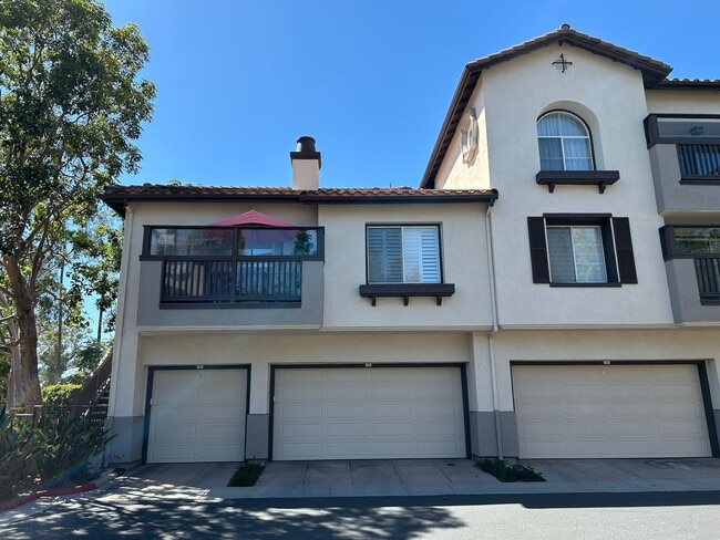 Photo - Beautiful 2 Bed 2 Bath Tustin Ranch Condo With Golf Course Views! Unit 1001